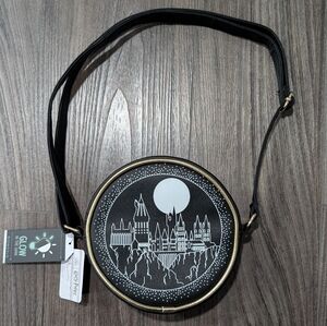 NWT Bioworld Harry Potter Hogwarts Glow in the Dark Crossbody Purse Black Bag